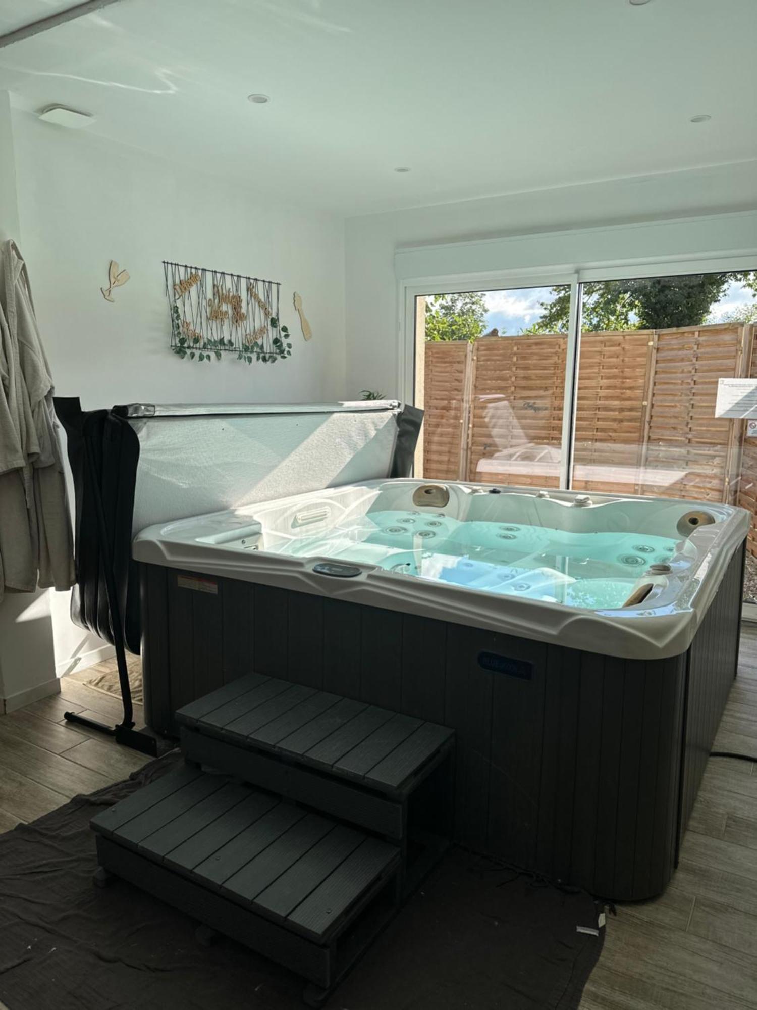 Holiday home Victory Lodge Choisy-la-Victoire, France - book now, 2026 ...